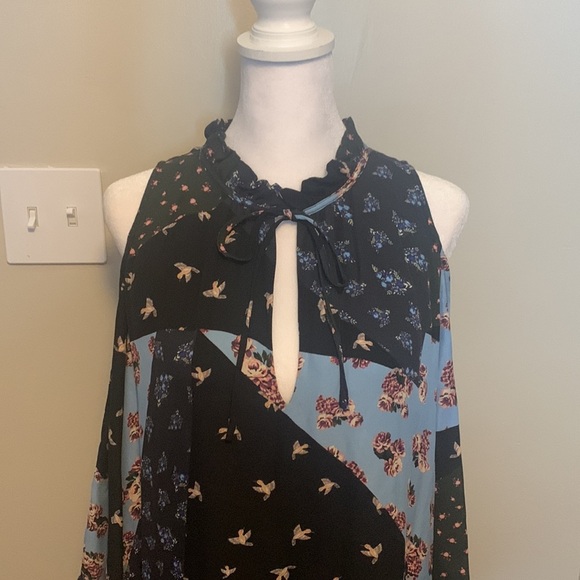 Parker Anastasia Bird Floral Patchwork Cold Shoulder Silk Dress Parker - Picture 3 of 10